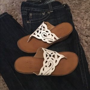 Clarks Wedge Sandals Size 7 White Leather